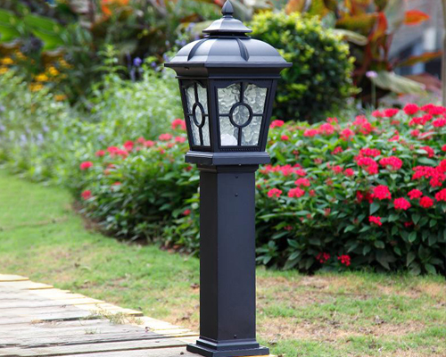 克孜勒苏柯尔克孜草坪灯